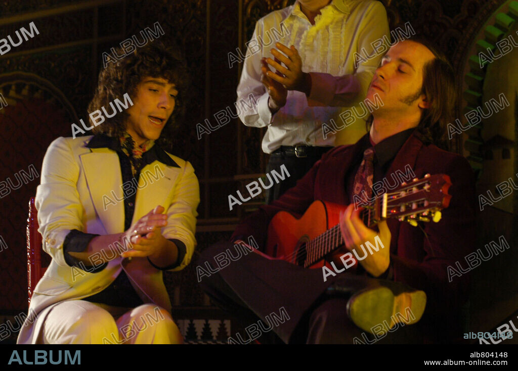 OSCAR JAENADA en CAMARON, 2005, dirigida por JAIME CHAVARRI. Copyright FILMANOVA.