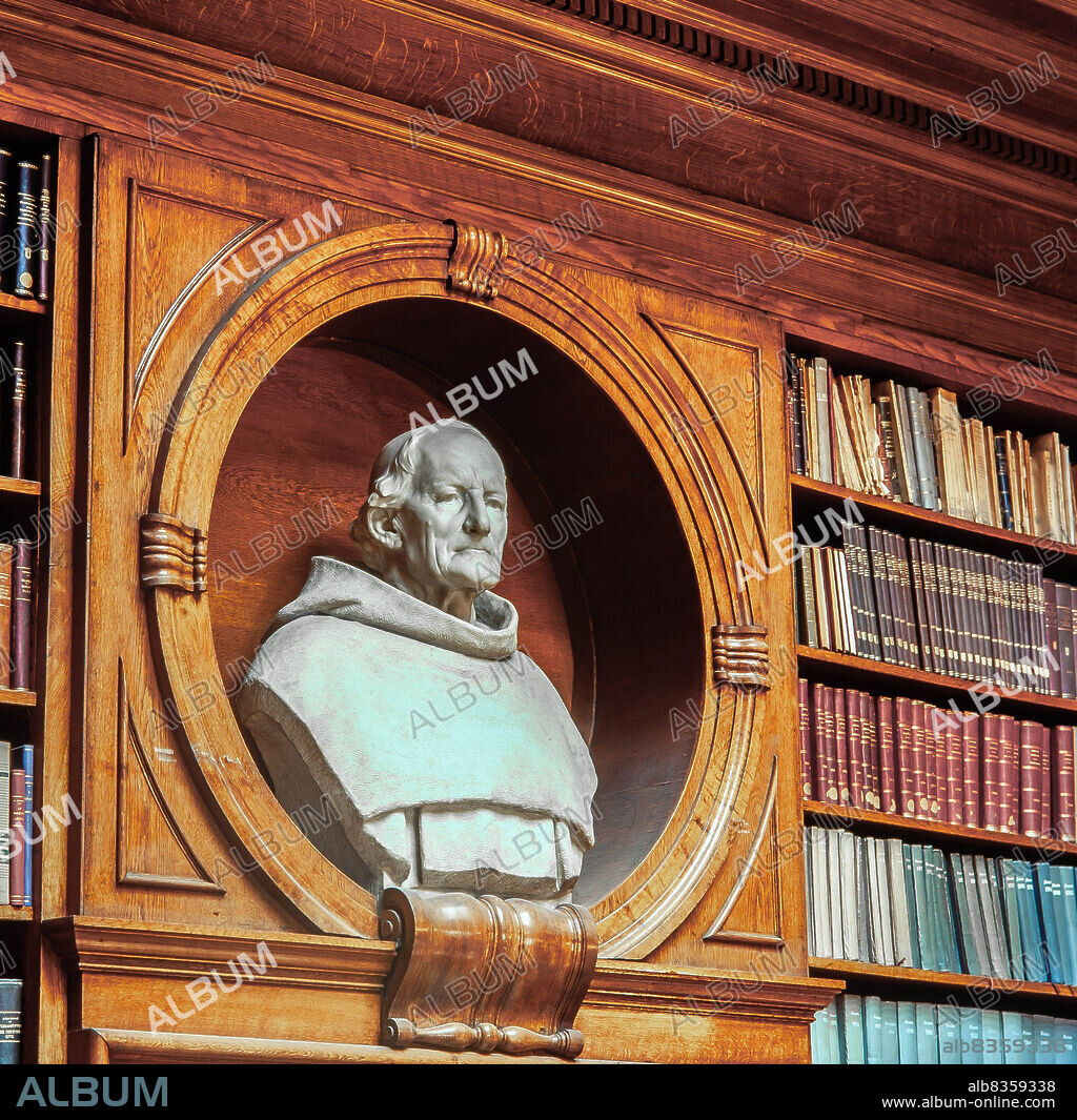 Busto de San Raimundo de Peñafort, 1895. Biblioteca del Palau Casades, actual Ilustre Colegio de la Abogacía de Barcelona.
