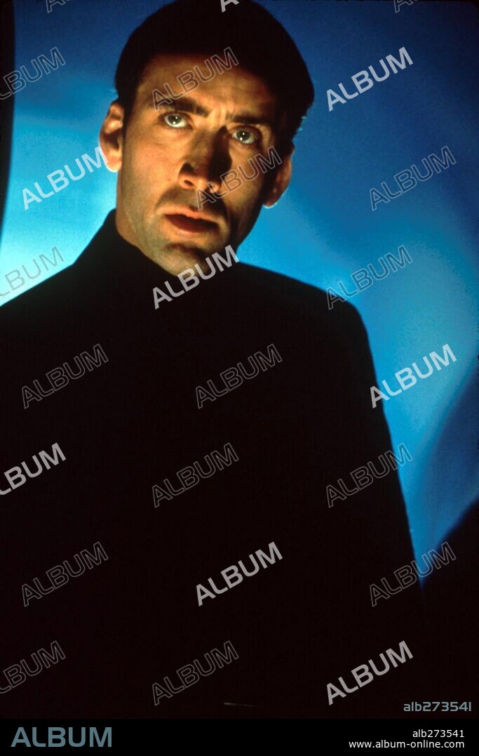 NICOLAS CAGE dans VOLTE/FACE, 1997 (FACE / OFF), réalisé par JOHN WOO. Copyright TOUCHSTONE PICTURES.
