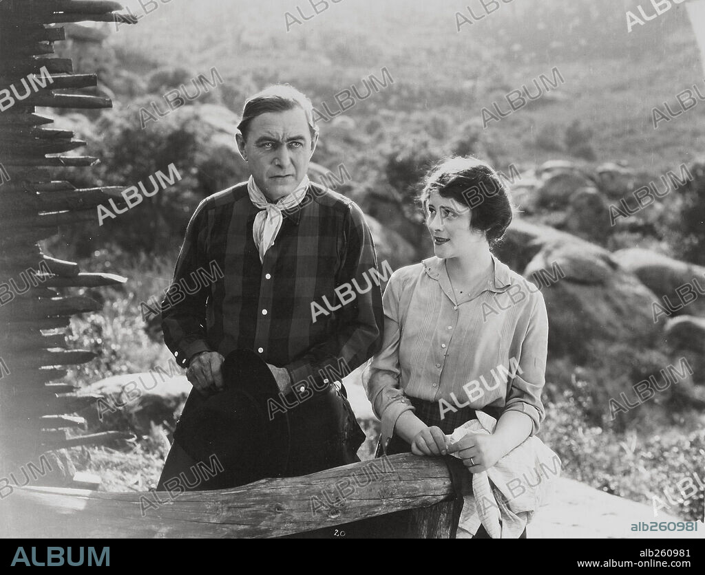 HARRY CAREY in DESPERATE TRAILS, 1921, directed by JOHN FORD.