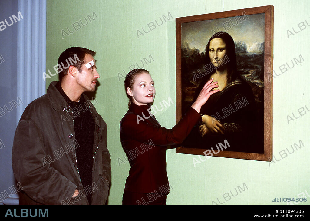 Beer - Attack on the Oktoberfest - The art historian Martine (SUSANNA SIMON) has organized an exhibition of the "Mona Lisa" in Munich. Inspector Robert Stern (ANDREAS BRUCKER) is responsible for the security of the famous painting. But a threat overshadows his commitment: a group of criminals is demanding ten million marks from the city of Munich - otherwise there will be hundreds of deaths at the Oktoberfest ... Director: Gabriele Heberling / Title: BEER - ATTACK ON THE OKTOBERFEST / BRD 1999.