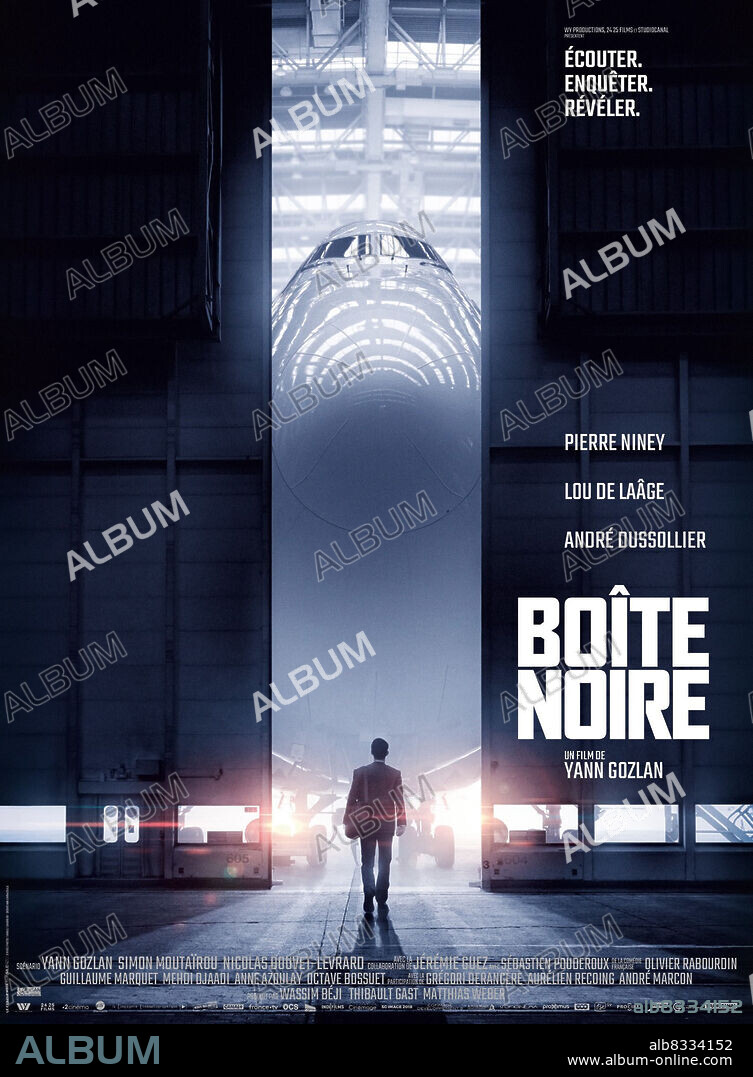 Poster of BLACK BOX, 2021 (BOITE NOIRE), directed by YANN GOZLAN. Copyright 2425 Films / France 2 Cinema.