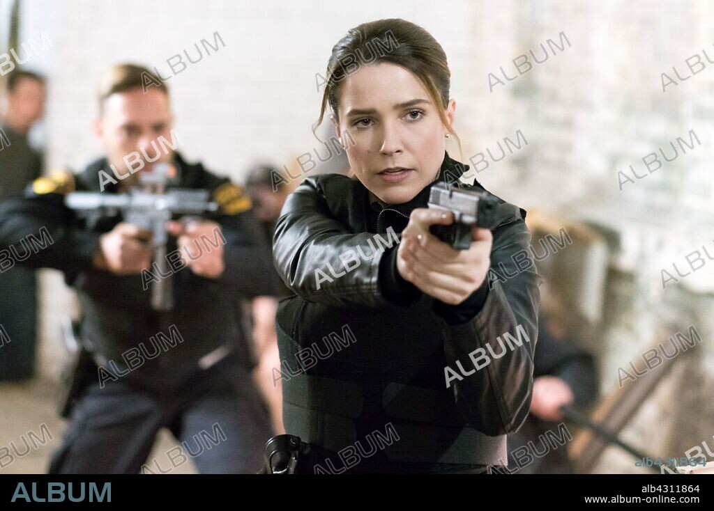 SOPHIA BUSH in ACTS OF VIOLENCE, 2018, directed by BRETT DONOWHO. Copyright EFO FILMS.