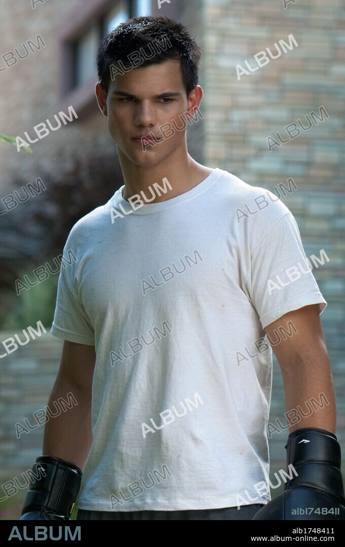 TAYLOR LAUTNER in ABDUCTION, 2011, directed by JOHN SINGLETON. Copyright VERTIGO ENTERTAINMENT.