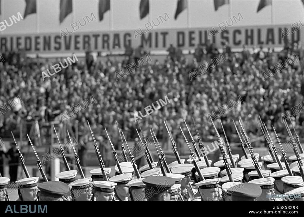 May first celebrations in East-and West-Berlin,1959. GDR Marine soldiers in the military parade in Berlin-East. Berlin,1959.