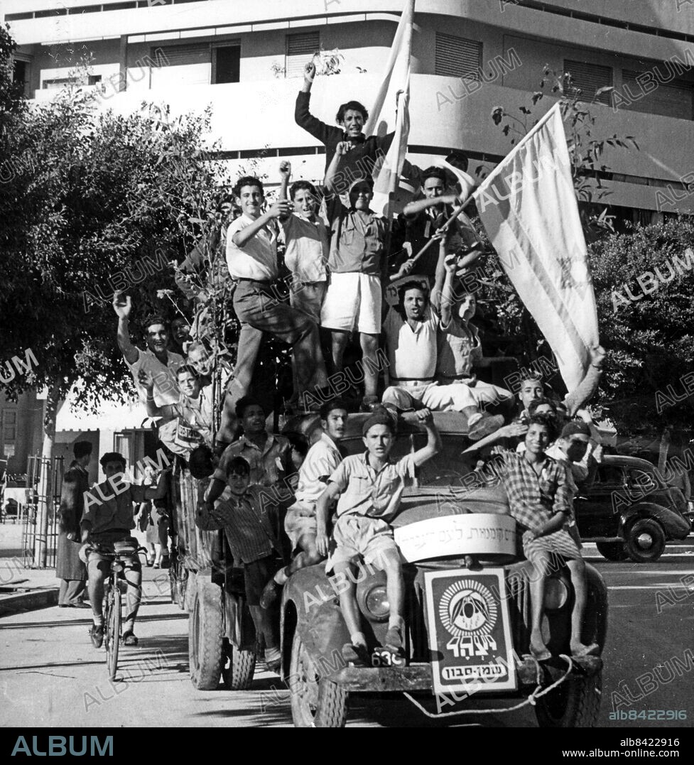 Staten Israel bildas 1948 Bilden: Judiska ungdomar i Tel Aviv. (c) Sydsvenskan / IBL.