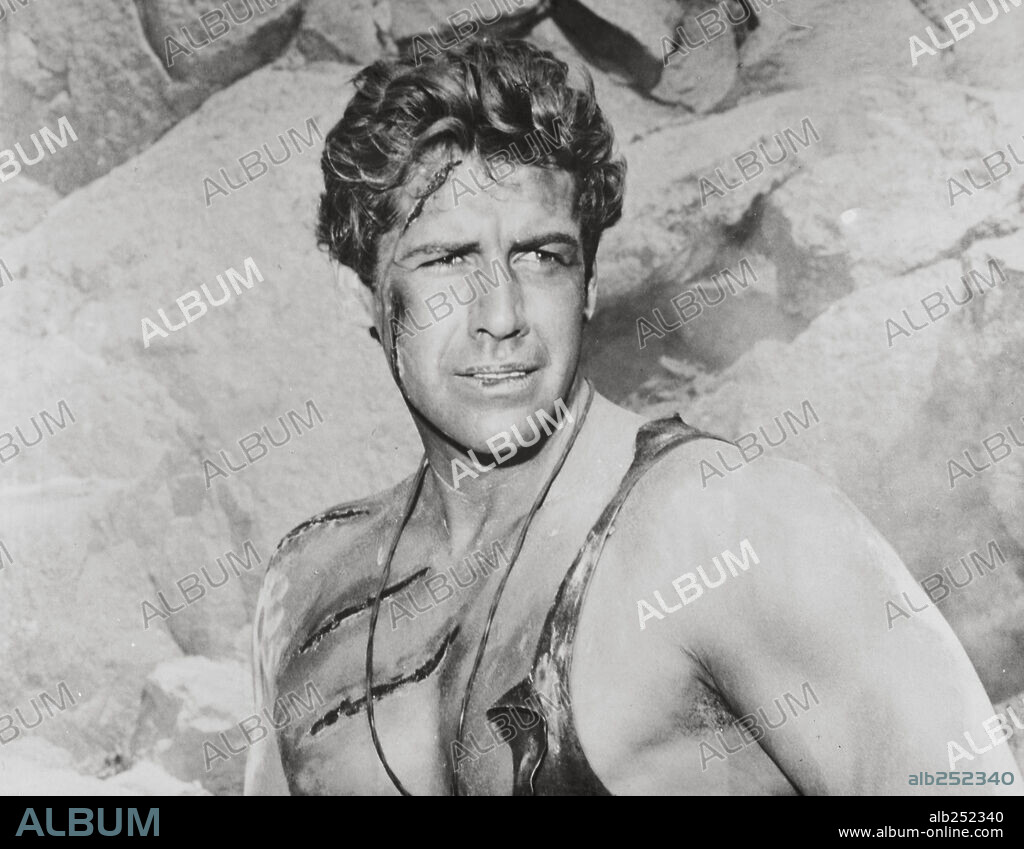 GORDON SCOTT in DUEL OF THE TITANS, 1961 (ROMOLO E REMO), directed by SERGIO CORBUCCI.