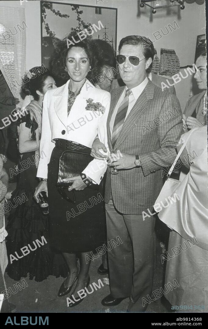 25 abril 1985. Dos Momentos del duque de Feria junto A su mujer.