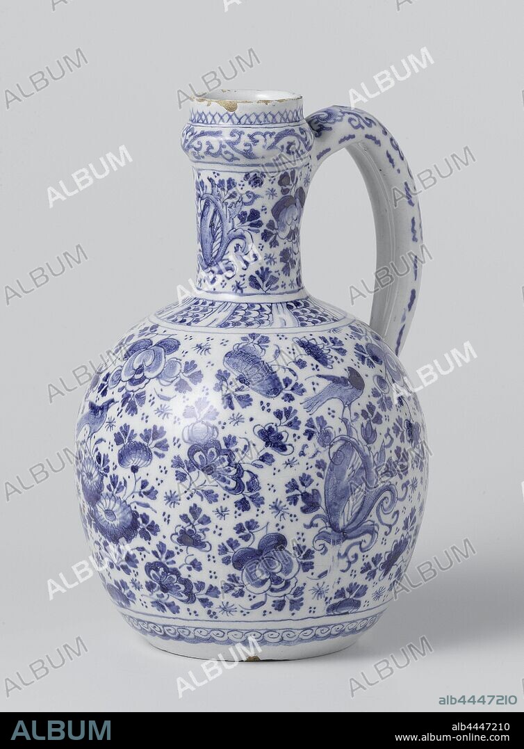 Jug Kan Jug with decor of scattered flowers, Jug of faience with sprinkle flower decor, flowers, ornament, De Drie Posteleyne Astonne, Delft, c. 1700 - c. 1720, h 22.7 cm.