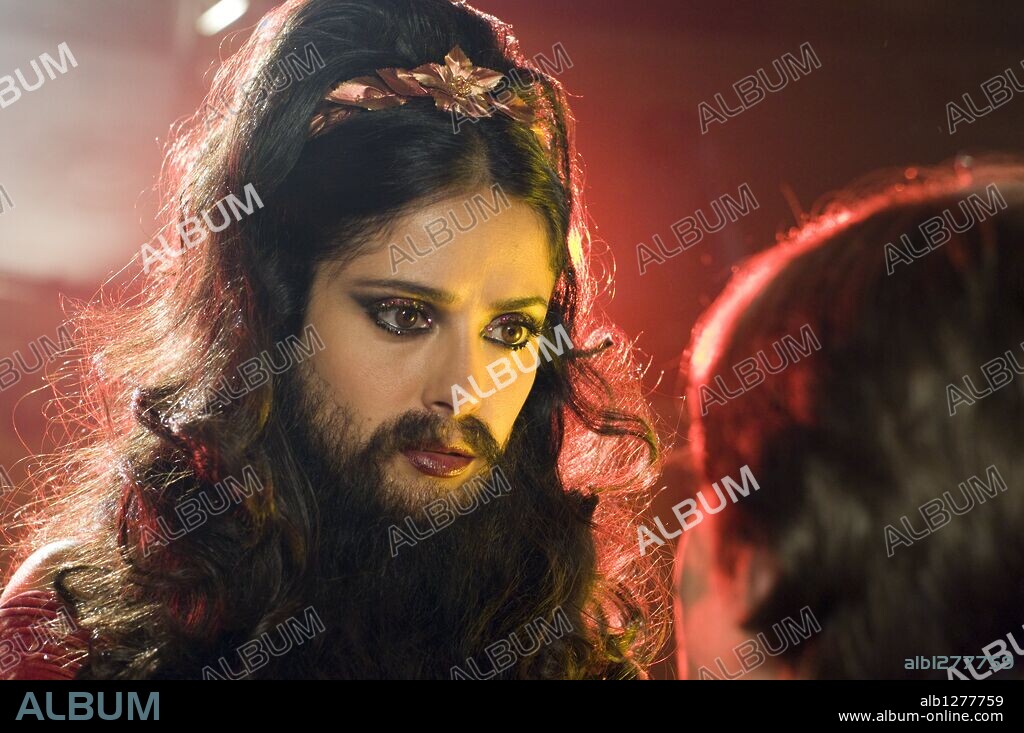 SALMA HAYEK in CIRQUE DU FREAK, 2009 (CIRQUE DU FREAK: THE VAMPIRE'S ASSISTANT), directed by PAUL WEITZ. Copyright Donners company/universal pictures.