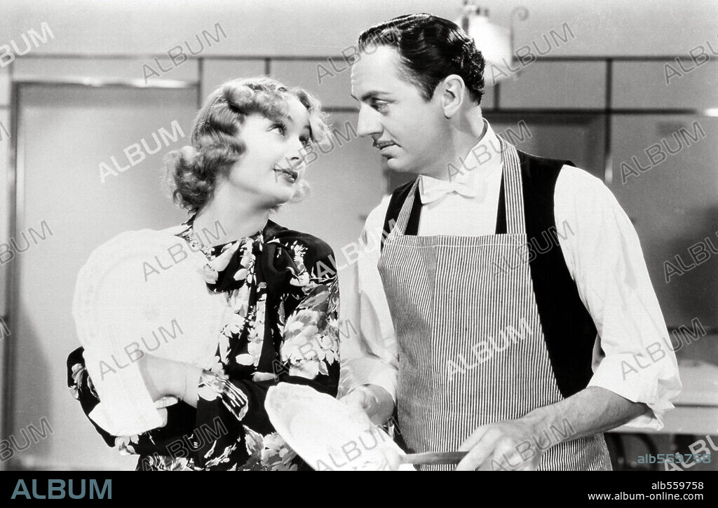 CAROLE LOMBARD y WILLIAM POWELL en AL SERVICIO DE LAS DAMAS, 1936 (MY MAN GODFREY), dirigida por GREGORY LA CAVA. Copyright UNIVERSAL PICTURES.