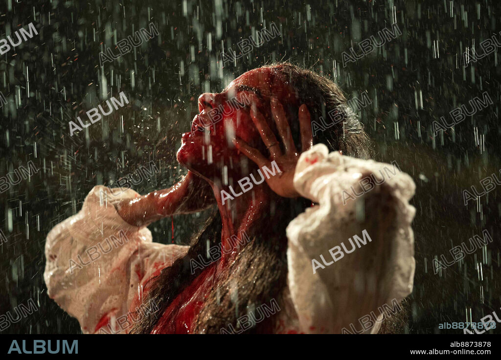HANNAH JOHN KAMEN in UNWELCOME, 2022, directed by JON WRIGHT. Copyright Tempo Productions Limited.