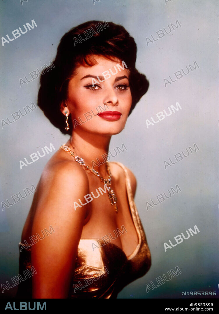 LOREN SOPHIA / LOREN SOFIA 1934/. SOPHIA LOREN in HOUSEBOAT, 1958, unter der Regie von MELVILLE SHAVELSON. Copyright PARAMOUNT PICTURES.
