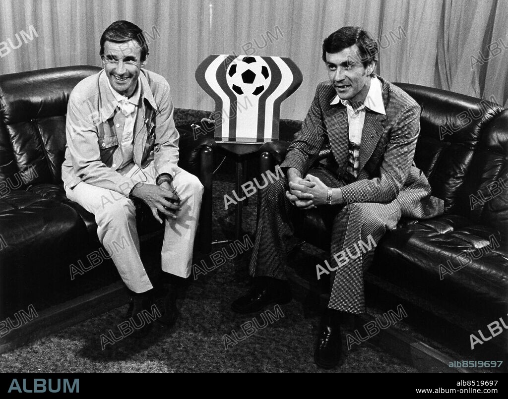 ARKIV 1978-06-25. TV-sportens kommentator Bo Hansson tillsammans med fotbollsspelaren Ove Kindvall i TV-studion i samband med fotbolls-VM i Argentina 25:e juni 1978.. Foto: Torbjörn Zadig / EXP / TT / Kod: 4093. **AFTONBLADET OUT**.