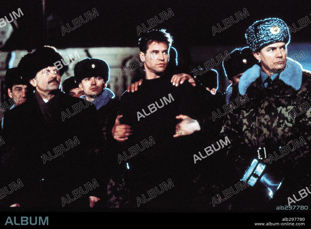 VAL KILMER en EL SANTO, 1997 (THE SAINT), dirigida por PHILLIP NOYCE. Copyright PARAMOUNT PICTURES.