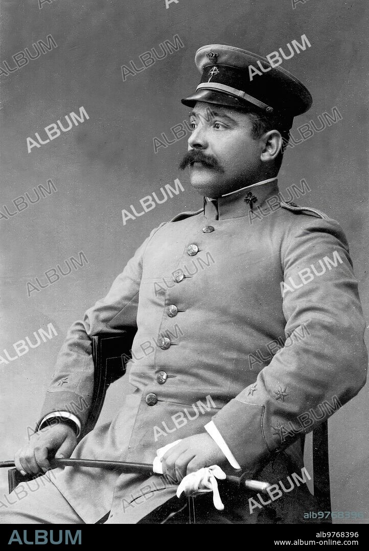 1912. Un aviador Español. José González Cano, oficial de caballería y notable Aviador, que hoy Dará una conferencia sobre aviación en el Ateneo. Foto: Panteleifotográfica.