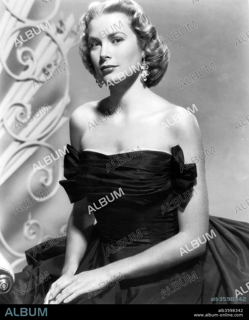 GRACE KELLY en CRIMEN PERFECTO, 1954 (DIAL M FOR MURDER), dirigida por ALFRED HITCHCOCK. Copyright WARNER BROS.