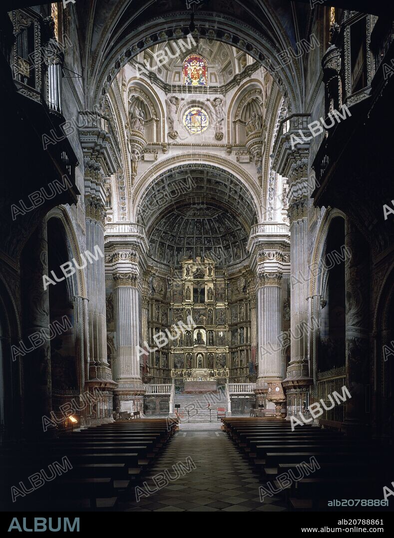 INTERIOR DE LA IGLESIA DEL MONASTERIO DE SAN JERONIMO DE GRANADA - SIGLO XVI.