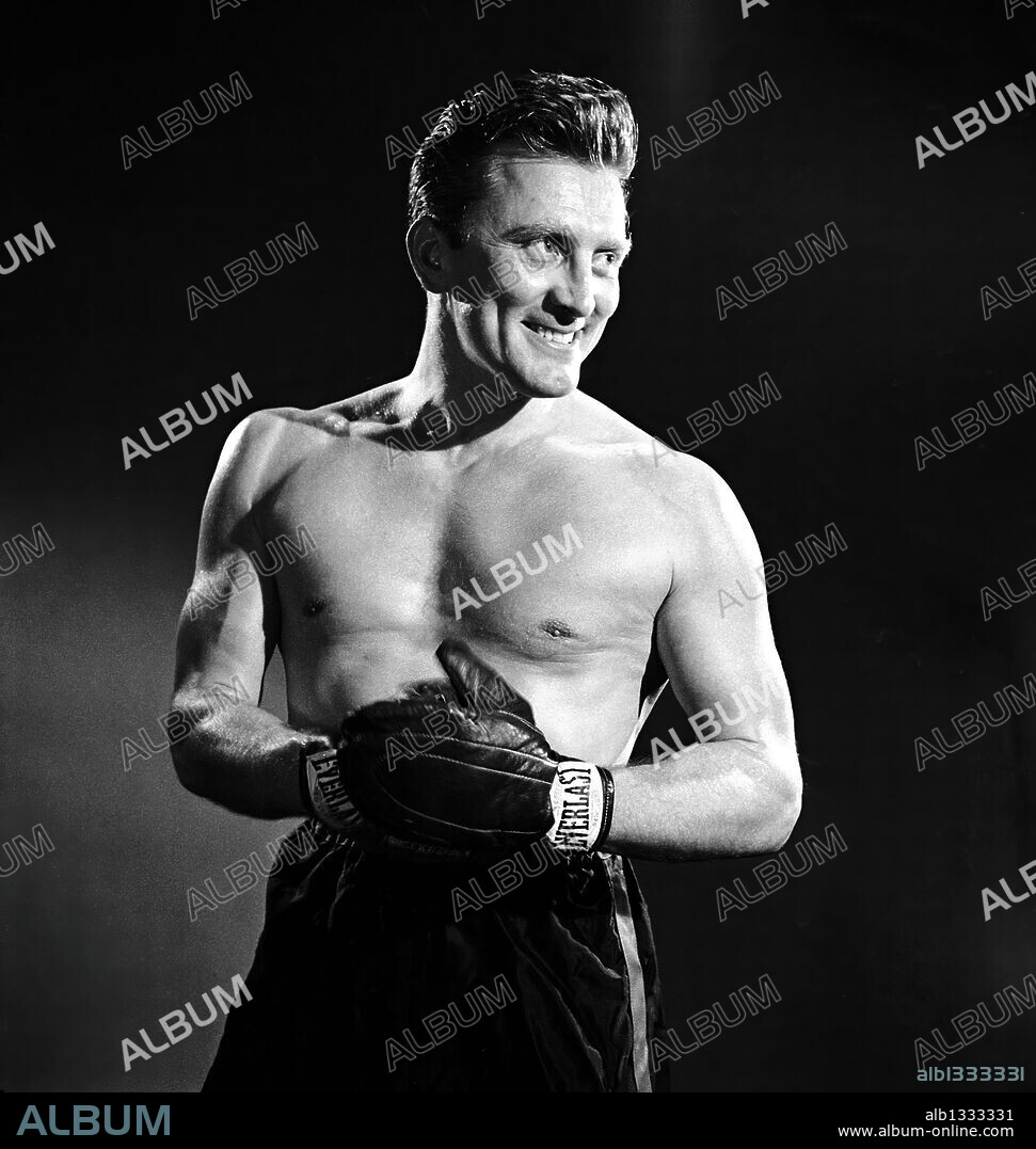 KIRK DOUGLAS in CHAMPION, 1949, directed by MARK ROBSON. Copyright UNITED ARTISTS.