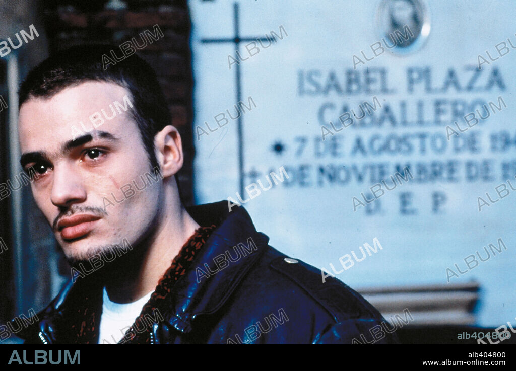 LIBERTO RABAL in LIVE FLESH, 1997 (CARNE TRÊMULA), directed by PEDRO ALMODOVAR. Copyright EL DESEO S.A./CIBY 2000 / MARTINEZ, DANIEL.