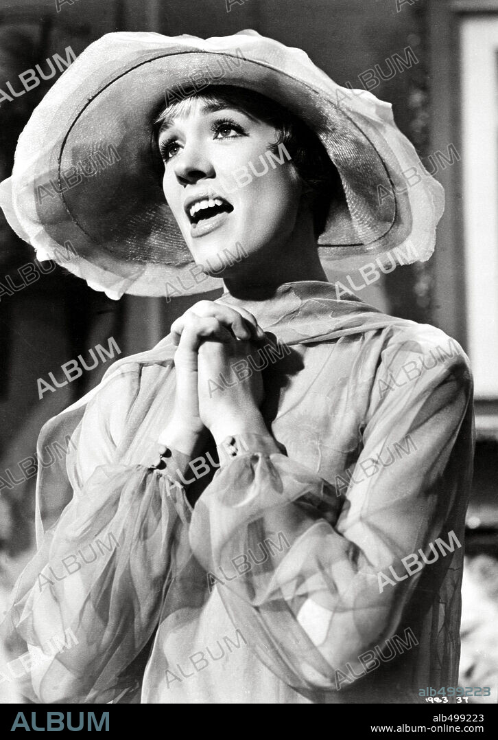 JULIE ANDREWS en MILLIE, UNA CHICA MODERNA, 1967 (THOROUGHLY MODERN MILLIE), dirigida por GEORGE ROY HILL. Copyright UNIVERSAL PICTURES.