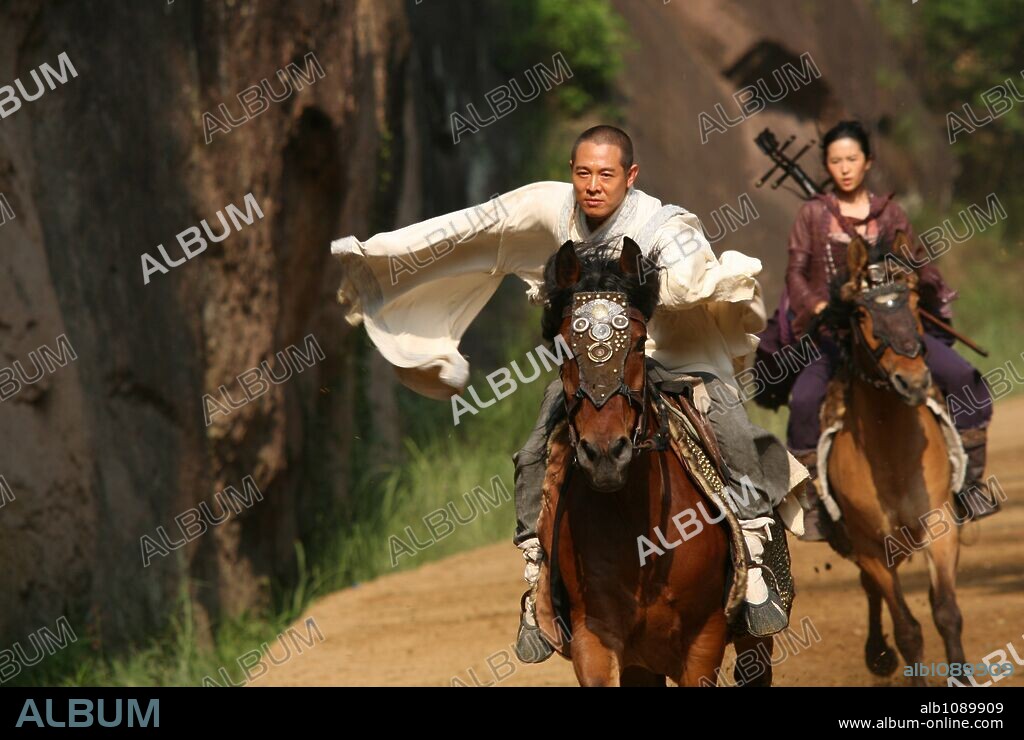 JET LI and YIFEI LIU in THE FORBIDDEN KINGDOM, 2008, directed by ROB MINKOFF. Copyright CASEY SILVER PRODUCTIONS/CHINA FILMS CO-PRODUCTION CORP.