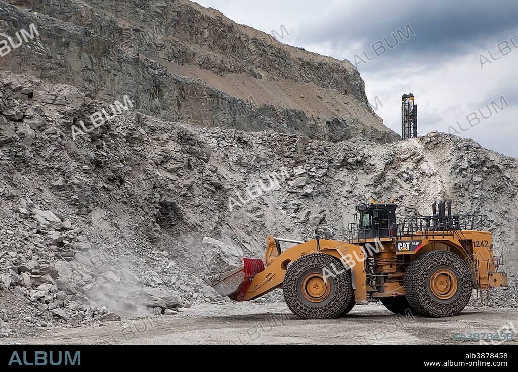 Caterpillar 994F front end loader in the Aitik copper mine of Boliden AB, about 20 km southeast of the town of Gaellivare in northern Sweden, one of the largest open pit copper mines in Europe, in addition to copper, gold and silver, Molybdenum has been mined since 2008, Aitik, Lapland, Sweden, Europe.