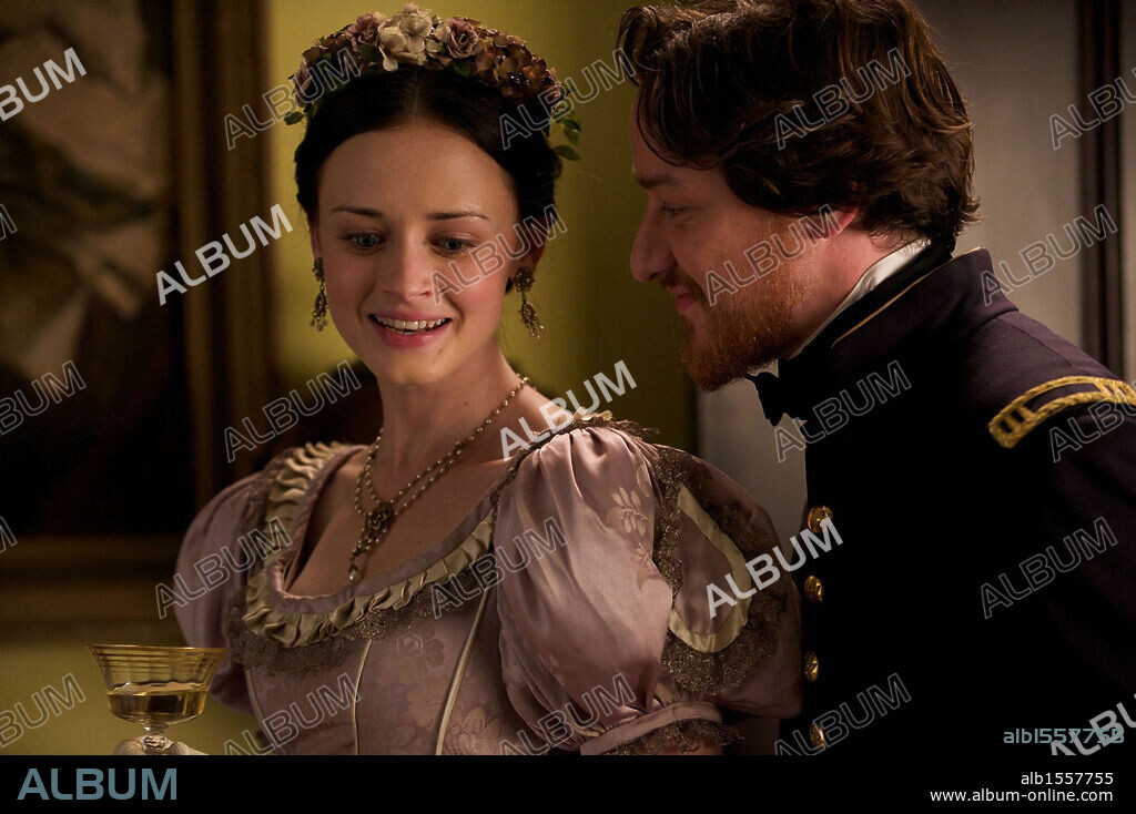 ALEXIS BLEDEL and JAMES MCAVOY in THE CONSPIRATOR, 2010, directed by ROBERT REDFORD. Copyright WILDWOOD ENTERPRISES.
