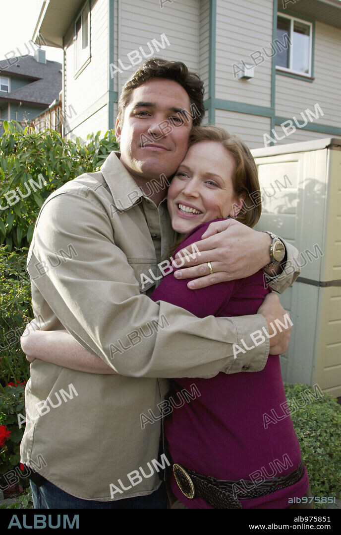 CHELAH HORSDAL and DEAN CAIN in CROSSROADS: A STORY OF FORGIVENESS, 2007, directed by JOHN KENT HARRISON. Copyright BPI-ROAD PRODUCTIONS/HALLMARK HALL OF FAME PRODUCTIONS / POWER, DAN.