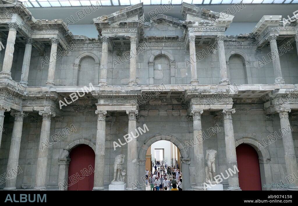 Market Gate of Miletus, reconstruction with modern additions, Roman, Trajan, Miletus, around 100 AD. The gate was built in the 2nd century AD, most likely during the reign of Emperor Hadrian about 120 to 130 AD. It replaced an existing Doric propylon and served as the northern entrance to the southern market, or agora, in Miletus, an ancient city in what is now Turkey.