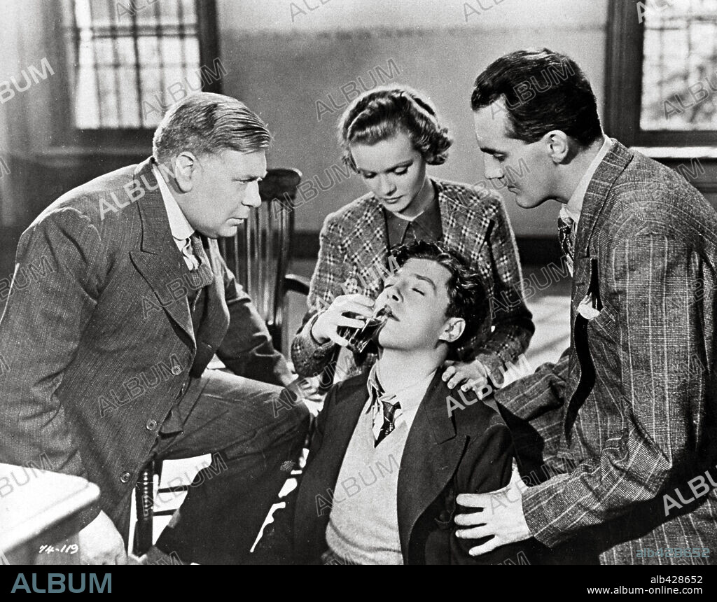 DERRICK DE MARNEY, EDWARD RIGBY y NOVA PILBEAM en INOCENCIA Y JUVENTUD, 1937 (YOUNG AND INNOCENT), dirigida por ALFRED HITCHCOCK. Copyright Gaumont British Production.