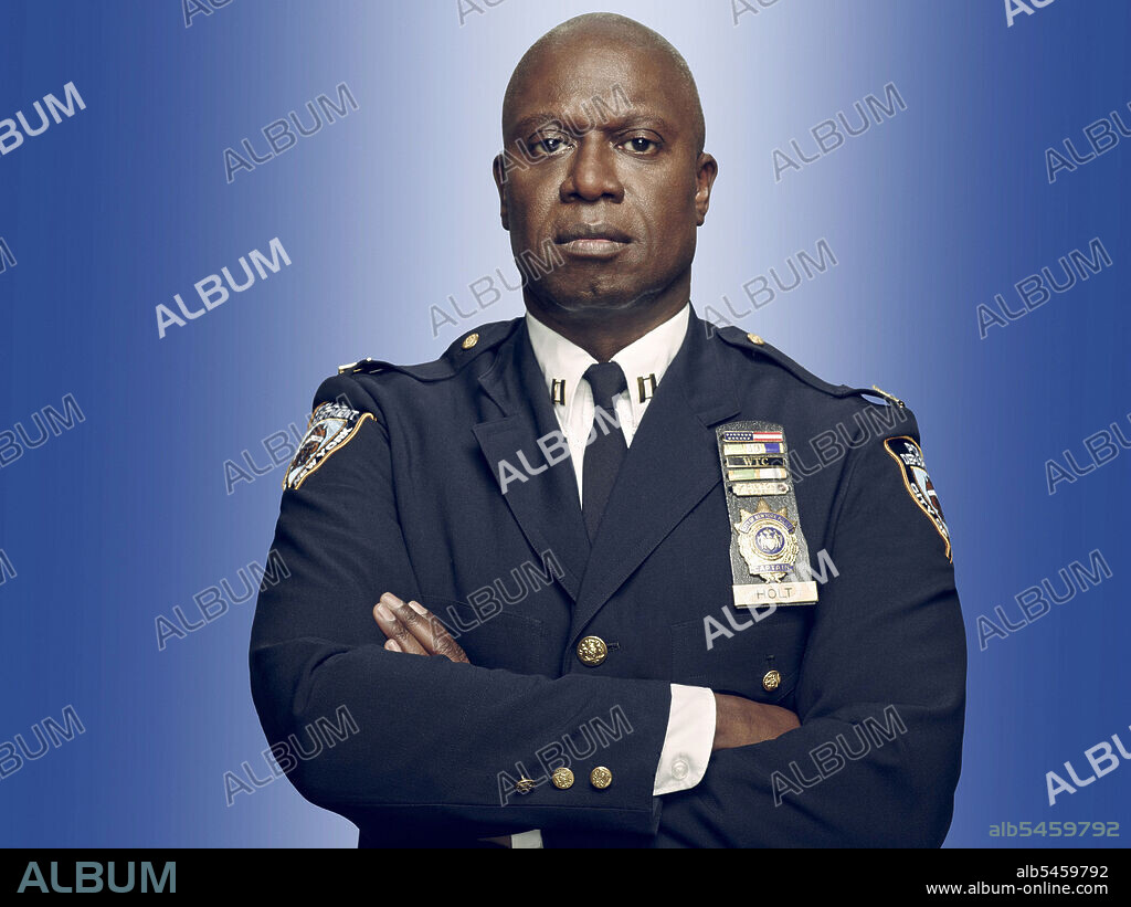 ANDRE BRAUGHER in BROOKLYN NINE-NINE, 2013, directed by DANIEL J. GOOR and MICHAEL SCHUR. Copyright UNIVERSAL TELEVISION.