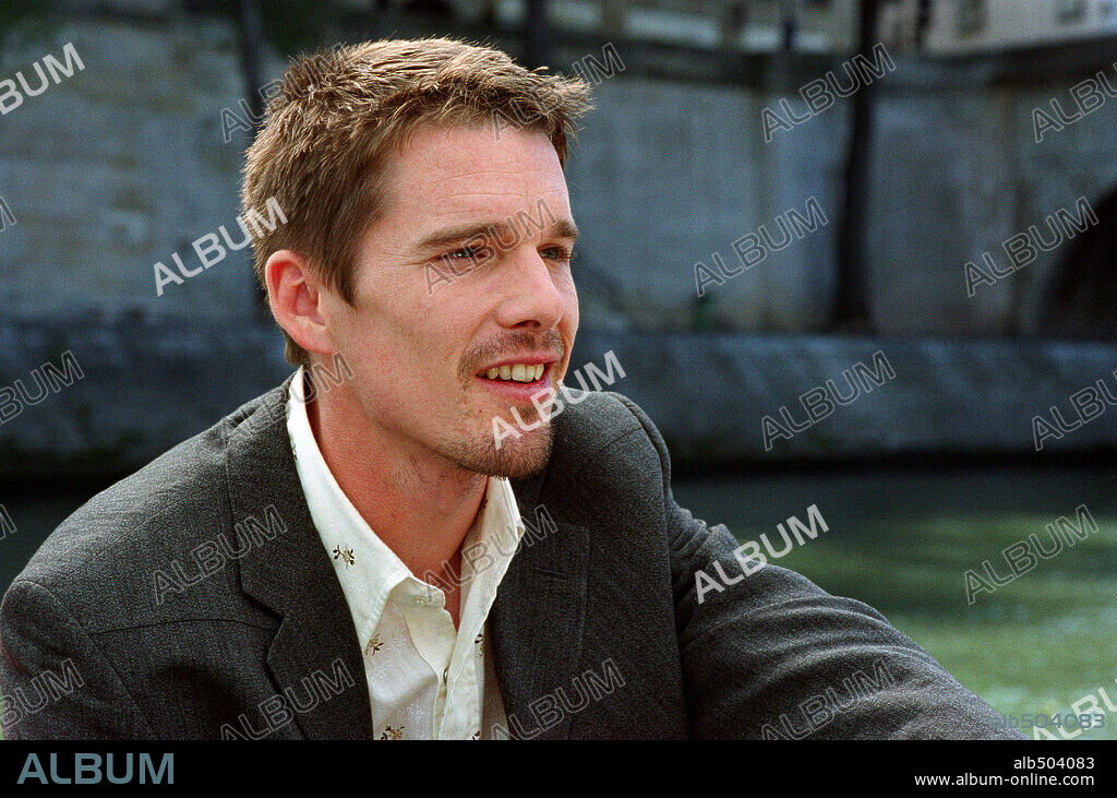 ETHAN HAWKE en ANTES DEL ATARDECER, 2004 (BEFORE SUNSET), dirigida por RICHARD LINKLATER. Copyright CASTLE ROCK ENTERTAINMENT.