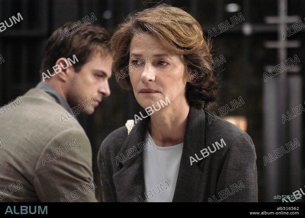 CHARLOTTE RAMPLING and KIM ROSSI STUART in LE AMELIOCHIAVI DI CASA, 2004 (LE CHIAVI DI CASA), directed by GIANNI AMELIO. Copyright PATHE.