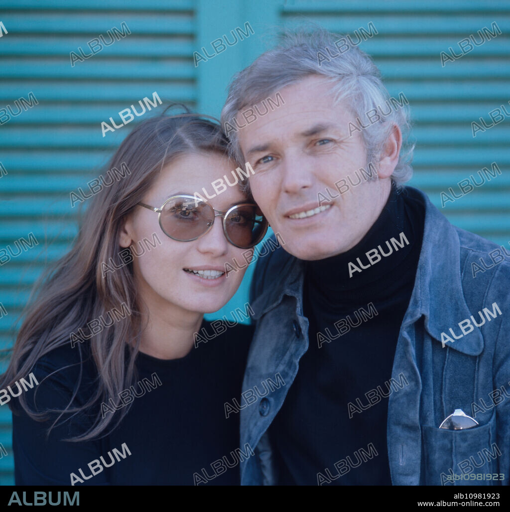 Holiday story of the singer Edina Pop on holiday in Italy with her husband and actor Günther Stoll, Italy 1972.