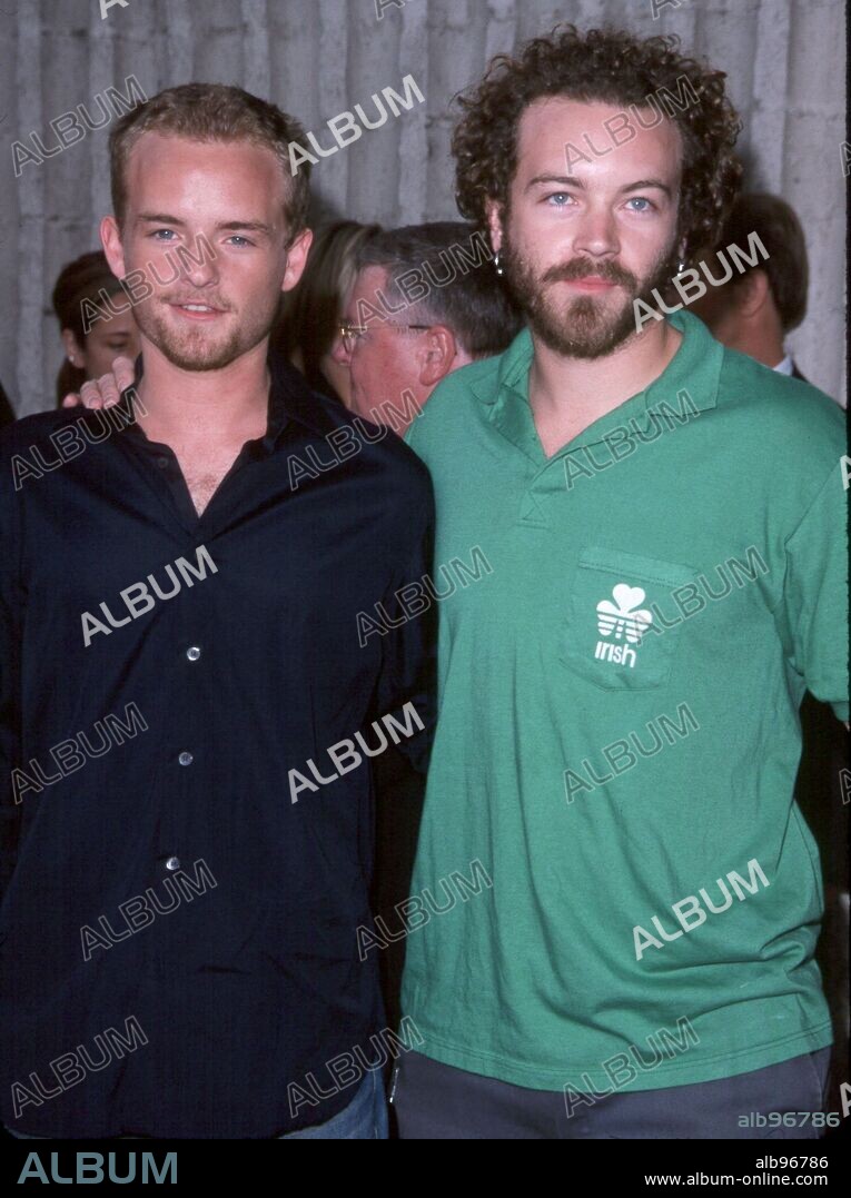 MASTERSON, CHRISTOPHER y MASTERSON, DANNY. Jul 02, 2001 - Hollywood, California, USA - Chris Masterson on the left had some support from his brother Danny Masterson [right] at the Premiere of Scary Movie 2 held at the Avco theater. 02/07/2001