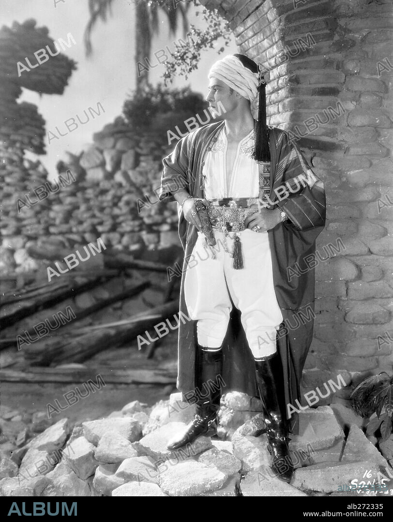 RODOLFO VALENTINO. RUDOLPH VALENTINO in THE SON OF THE SHEIK, 1926, directed by GEORGE FITZMAURICE. Copyright UNITED ARTISTS.