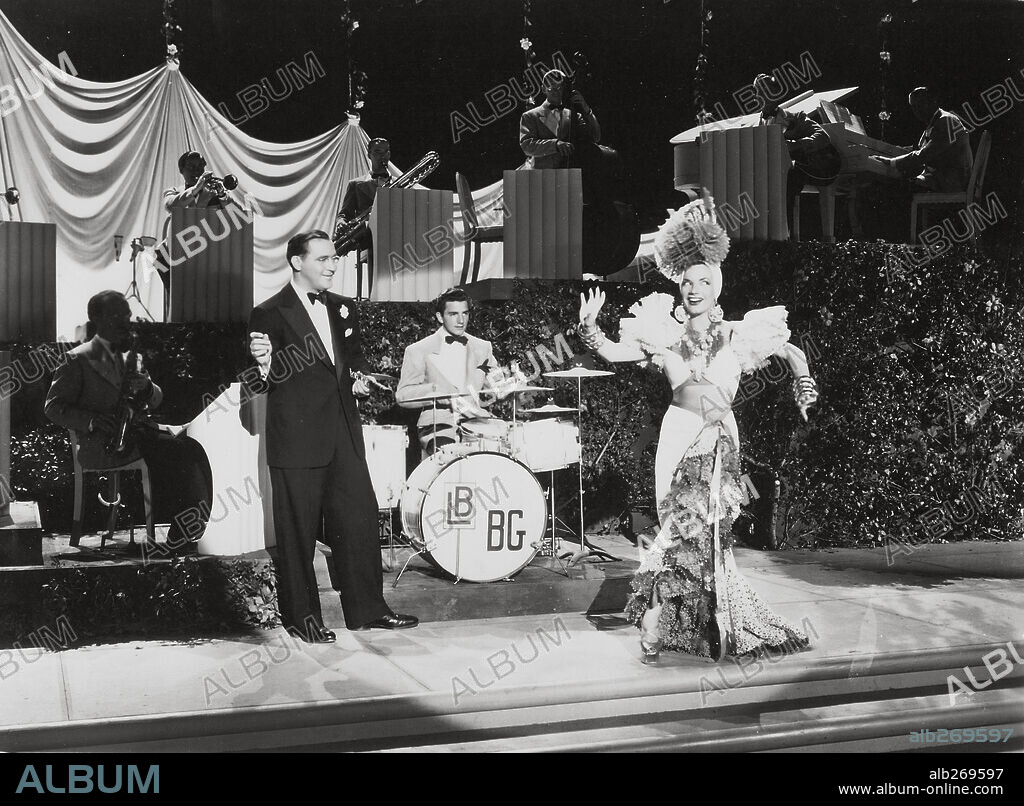 BENNY GOODMAN and CARMEN MIRANDA in THE GANG'S ALL HERE, 1943 (GANG'S ALL HERE, THE [1943]), directed by BUSBY BERKELEY. Copyright 20TH CENTURY FOX.
