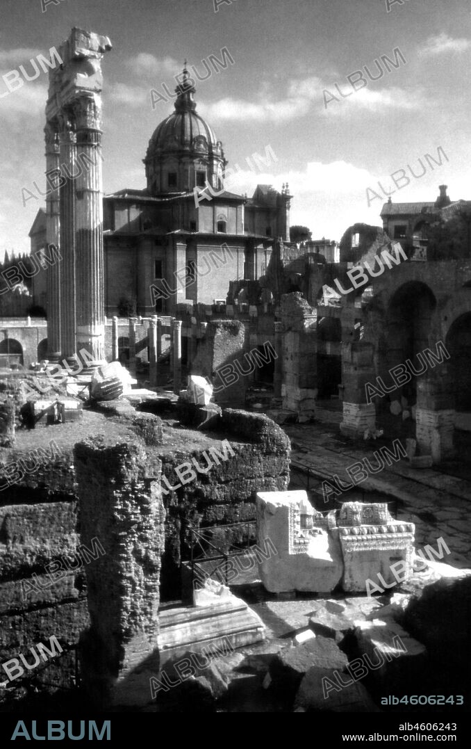 Rome. Forum of Caesar. Temple of Venus Genetrix. 1920-30.