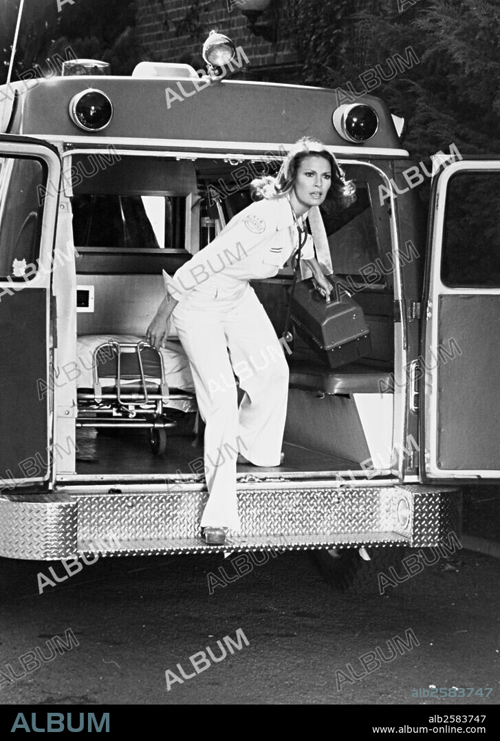 RAQUEL WELCH in MOTHER, JUGS & SPEED, 1976, directed by PETER YATES. Copyright 20TH CENTURY FOX.