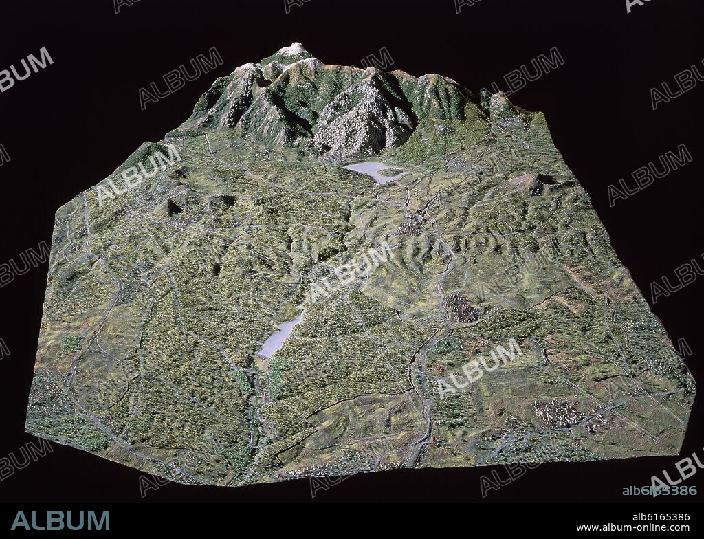 MAQUETA DE LA SIERRA Y DE LA PROVINCIA DE MADRID.