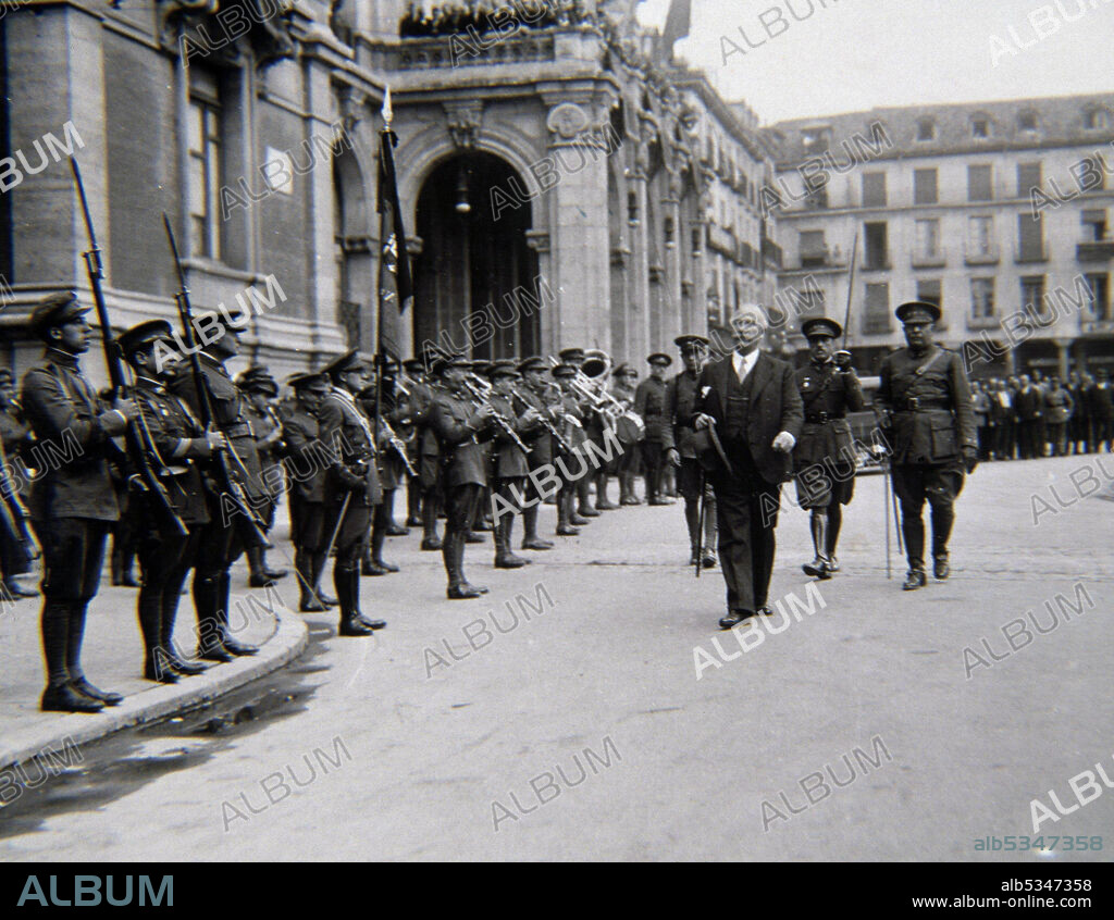 LERROUX , ALEJANDRO. POLITICO ESPAÑOL . LA RAMBLA 1864 - 1949. LIDER DEL PARTIDO REPUBLICANO LIBERAL. VISITA A VALLADOLID EN EL AÑO 1935.