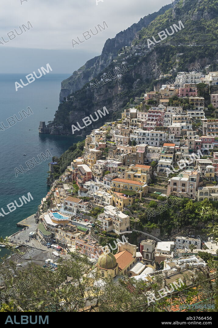 Positano, Amalfi Peninsula, UNESCO World Heritage Site, Campania, Italy, Mediterranean, Europe.