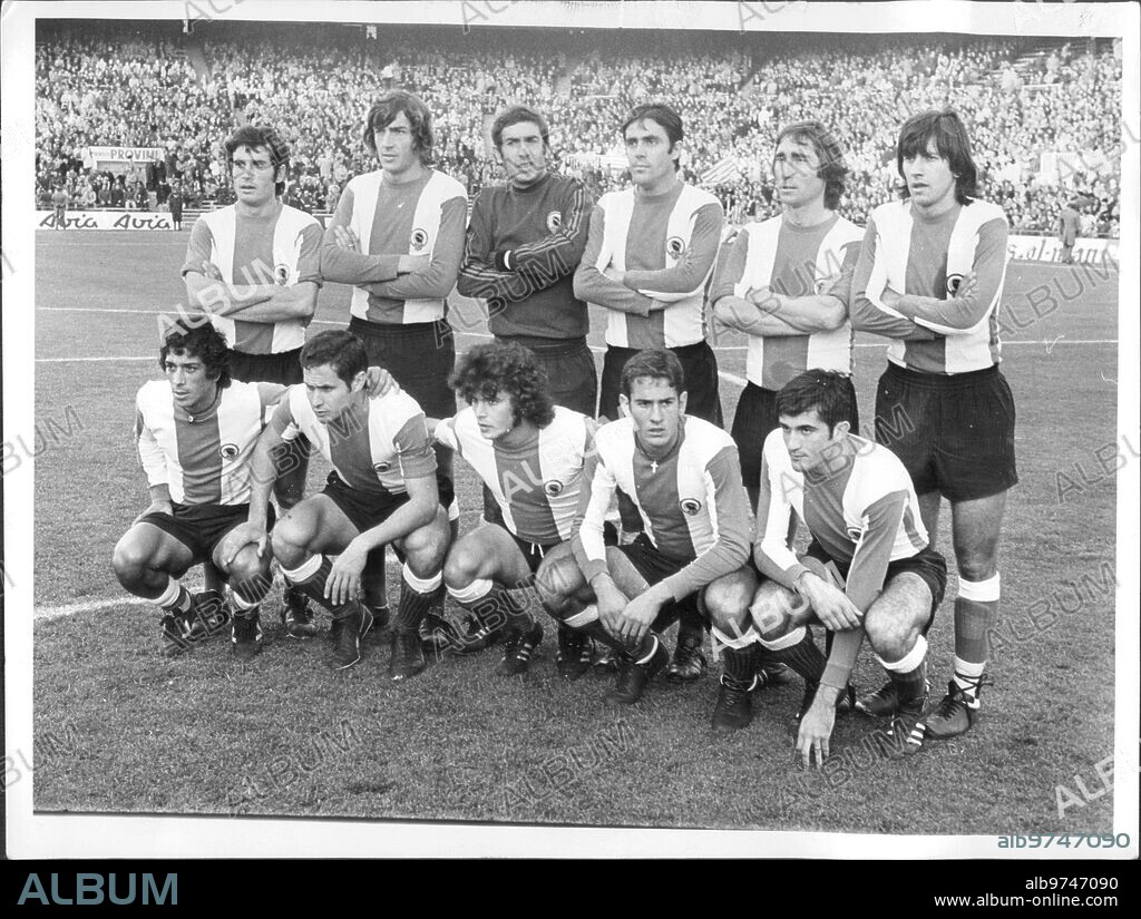 Este Es el hércules que Jugó en el Vicente Calderón el 30 de noviembre frente al atlético de Madrid y que Perdió por tres goles A Cero. En Pie, Jose Antonio, Rivera, Deusto, Quique,Saccardi, y Giuliano, Agachados, Juanito,Baena,Barrios,Juan Carlos y Carcelén.