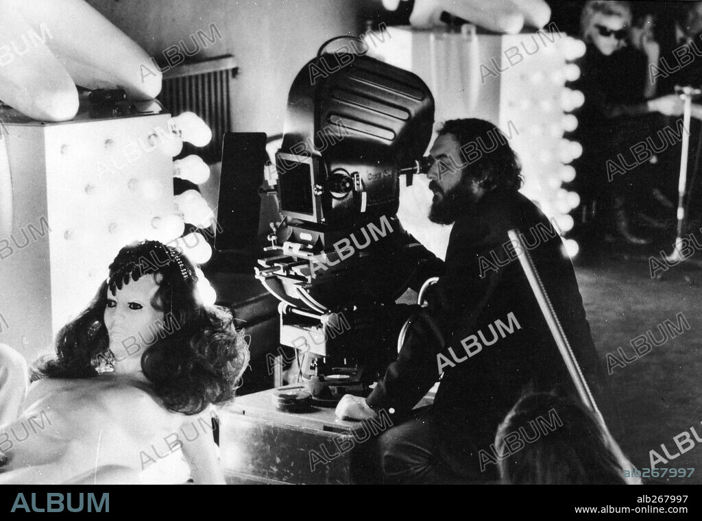 STANLEY KUBRICK in A CLOCKWORK ORANGE, 1971, directed by STANLEY KUBRICK. Copyright WARNER BROS. PICTURES.