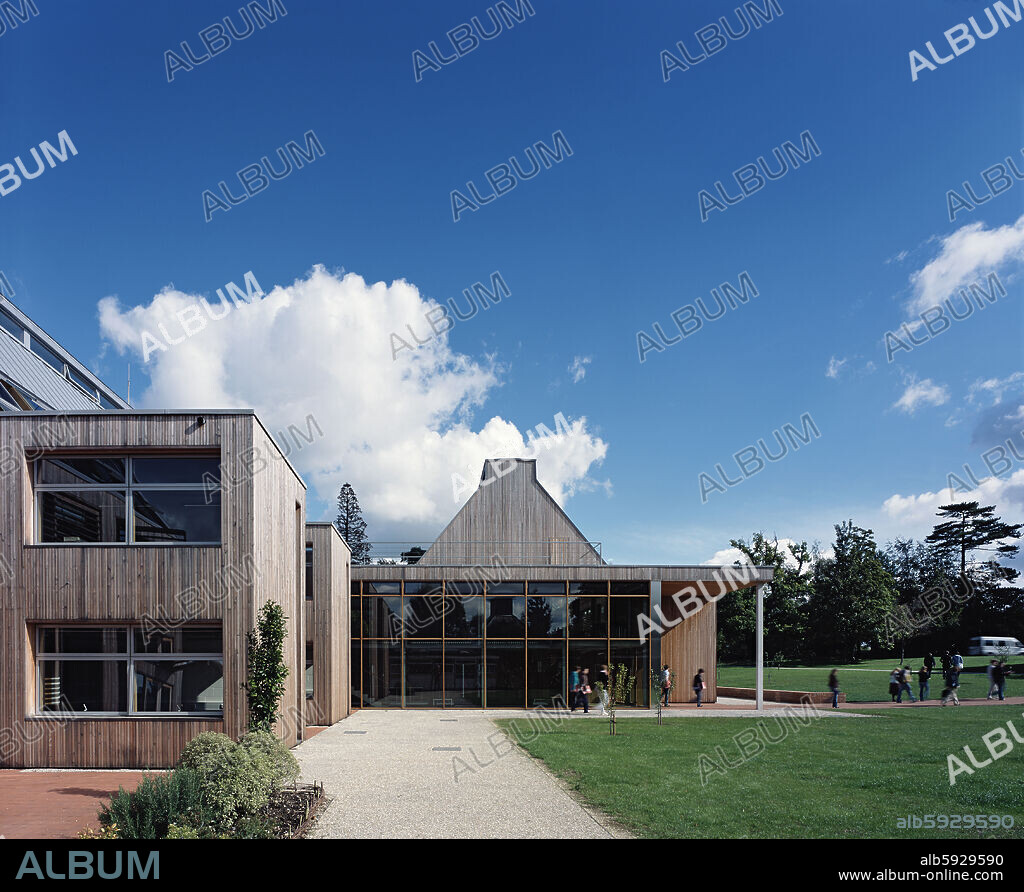 BEDALES SCHOOL ORCHARD DEVELOPMENT ENTRANCE CORNER.