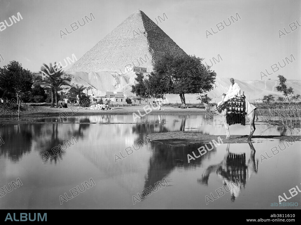 Great Pyramid of Giza, 1930's