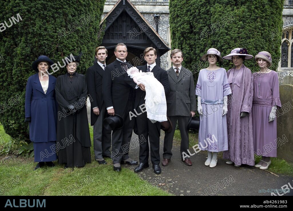ALLEN LEECH, HUGH BONNEVILLE, LAURA CARMICHAEL and RUAIRI CONAGHAN in DOWNTON ABBEY, 2010, directed by JULIAN FELLOWES. Copyright CARNIVAL FILMS. Season 3 Episodie 7.