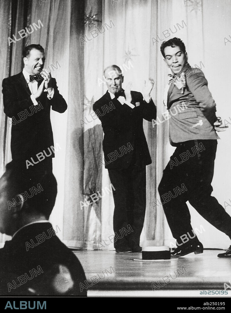 CANTINFLAS and MAURICE CHEVALIER in PEPE, 1960, directed by GEORGE SIDNEY. Copyright COLUMBIA PICTURES.