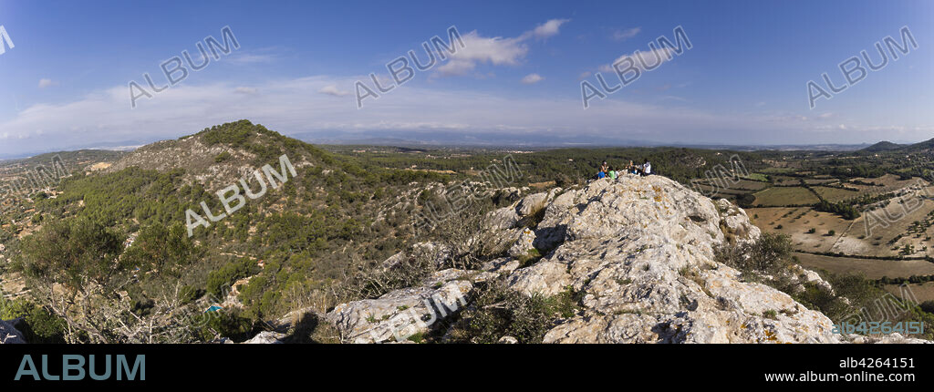 Puig de ses Bruixes, 419 metros, sierra de Galdent, Llucmajor, Mallorca, balearic islands, spain, europe.